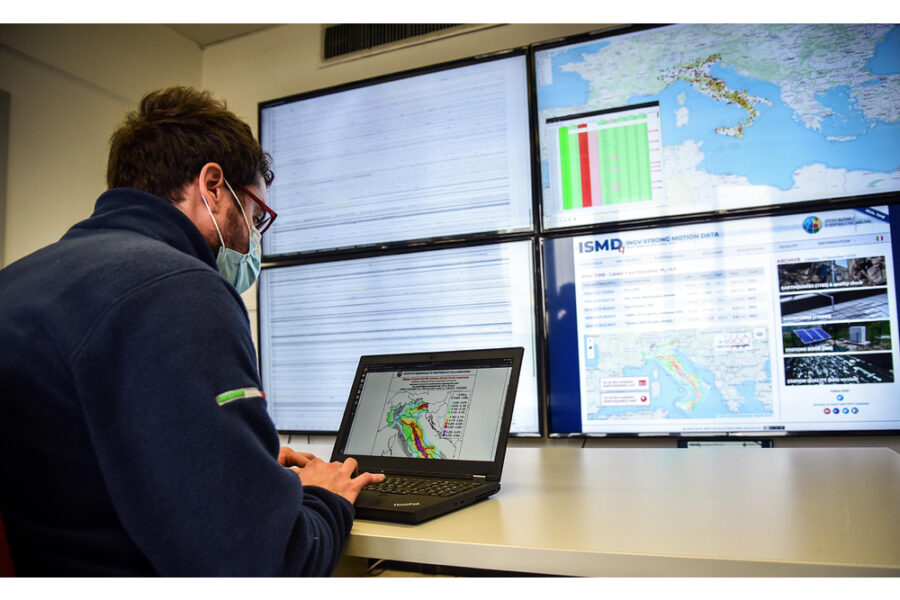 Epicentro nei pressi di Verzegnis (Udine)