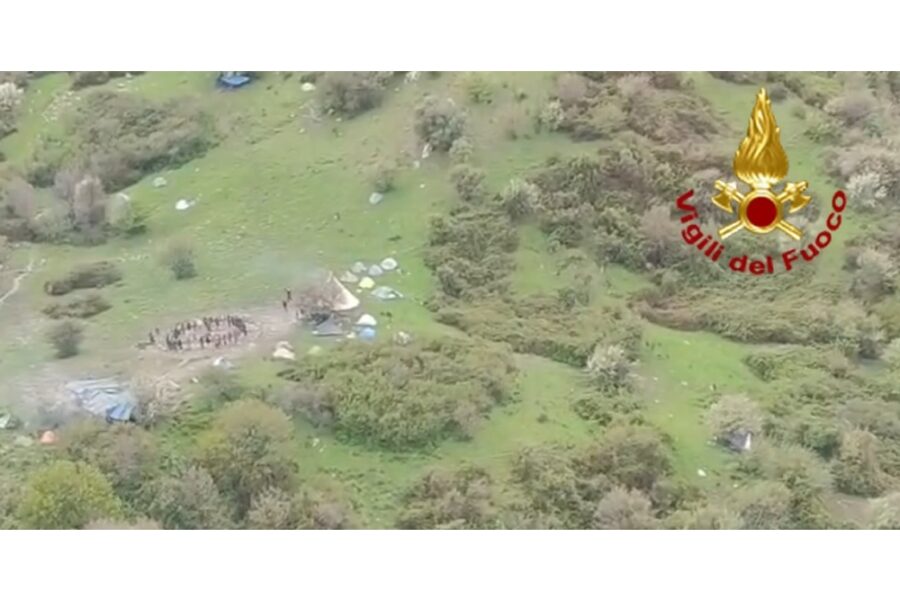 Intervento dei vigili del fuoco per soccorrerli