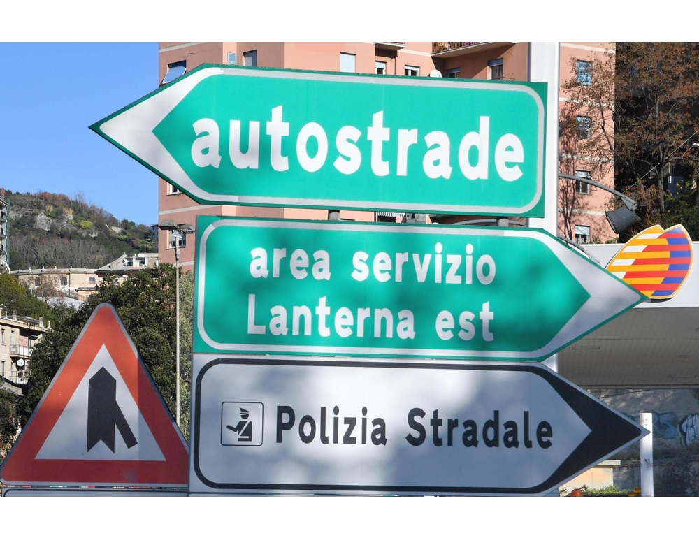 Traffico e incidenti, code e rallentamenti su nodo autostradale genovese