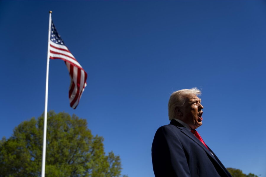 'Il blocco dello stretto dell'Iran è un'estorsione a livello mondiale'