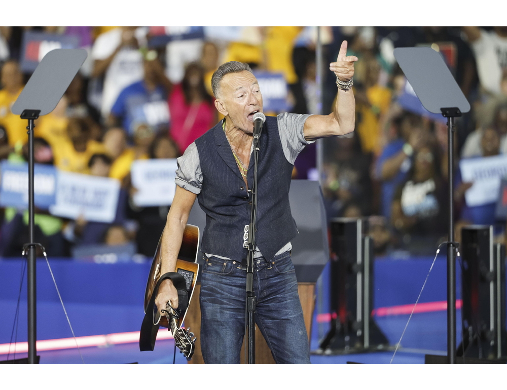 Trump attacca Springsteen, ‘un perdente, sembra una prugna secca’