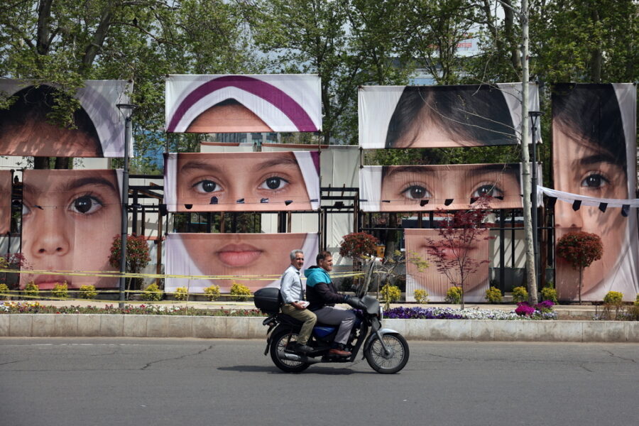 'Senza accordo l'esercito Usa è pronto a bombardare di nuovo'