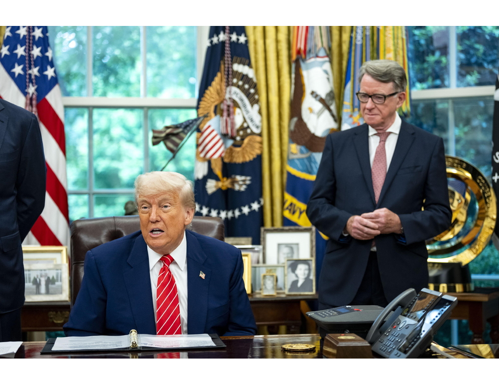 Trump, ‘pessima scelta di Starmer nominare Mandelson ambasciatore in Usa’