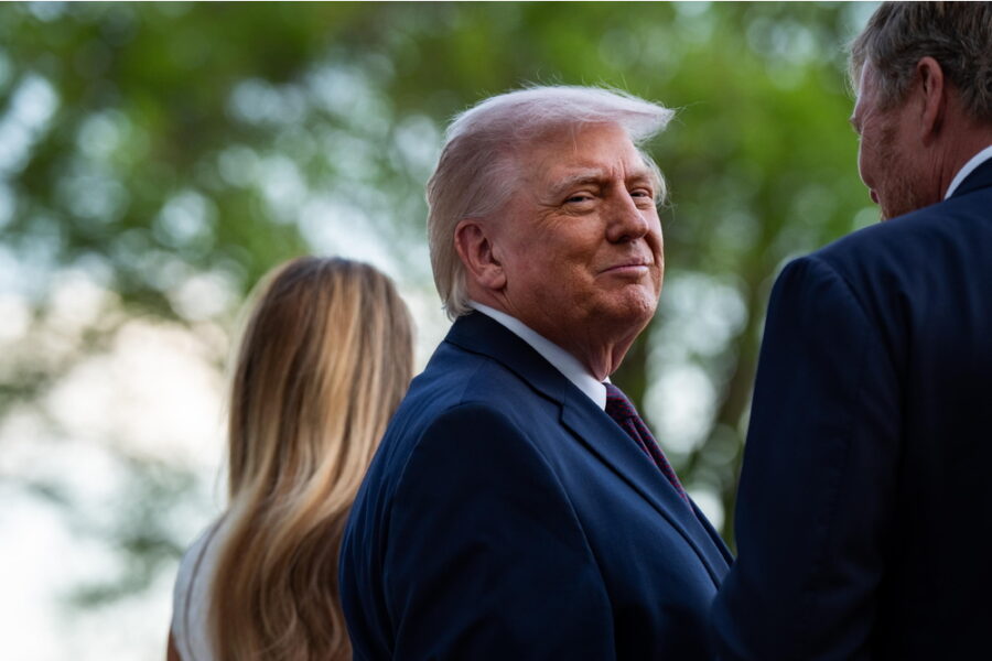 Da un account di sostenitori': 'Con tutti questi mostri Dio si è giocato la carta Donald'