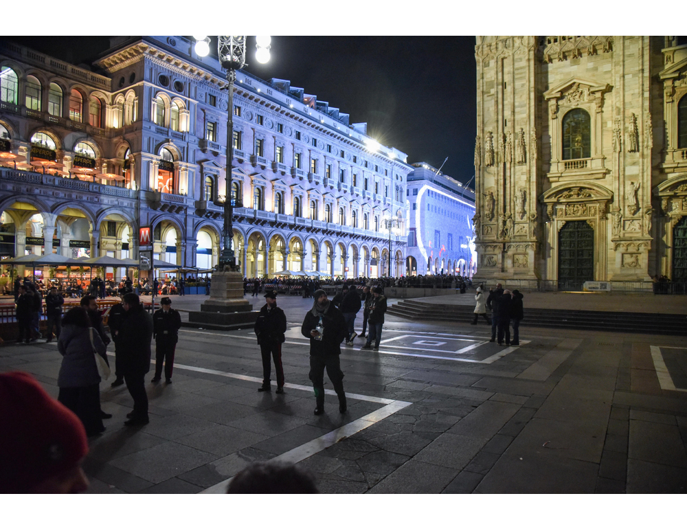 Turiste aggredite e abusate per riavere borsa e telefono rapinati