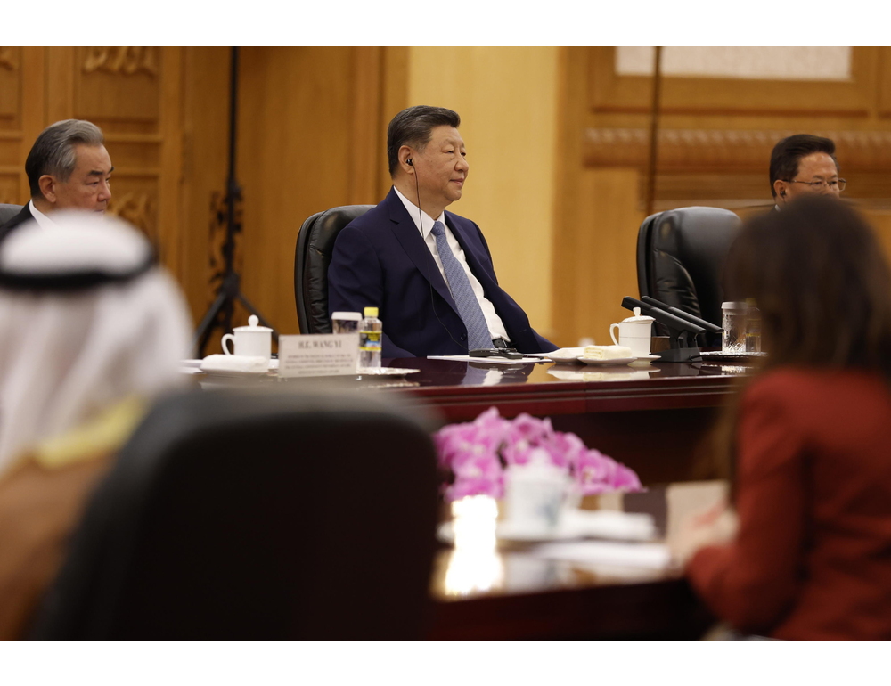 Xi presenta un piano in 4 punti per la pace al principe emiratino Bin Zayed