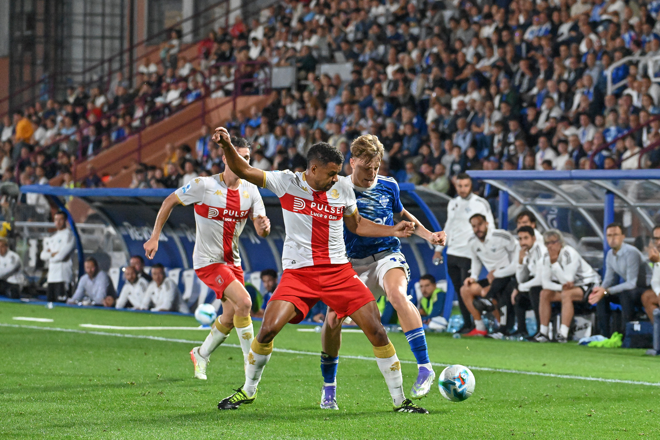 Genoa-Como, a Marassi fischierà La Penna. Il lariano Colombo quarto ufficiale