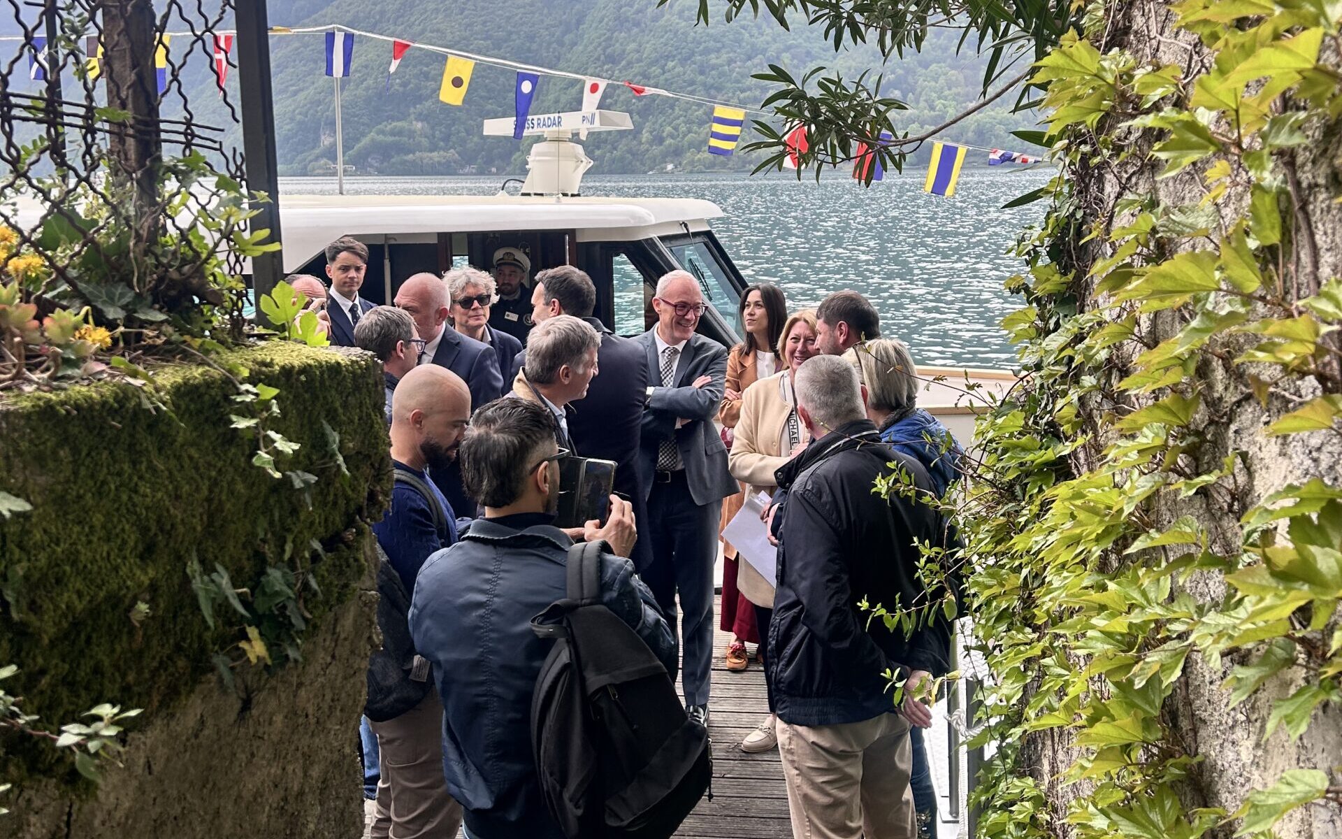 Villa Fogazzaro Roi raggiungibile anche via lago, inaugurato il pontile