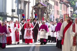Processione del Venerdì Santo a Como, le immagini