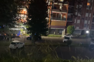 Agguato di via Di Vittorio, migliora il 20enne ferito a una gamba