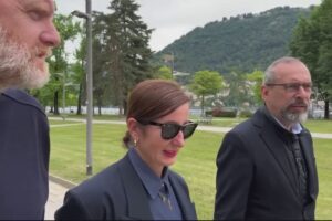 Giardini a Lago di Como, sindaco e assessori annunciano (sui social) la parziale riapertura