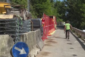 Civiglio, la strada riapre a senso unico: 51 giorni di pioggia, prorogato il termine del cantiere