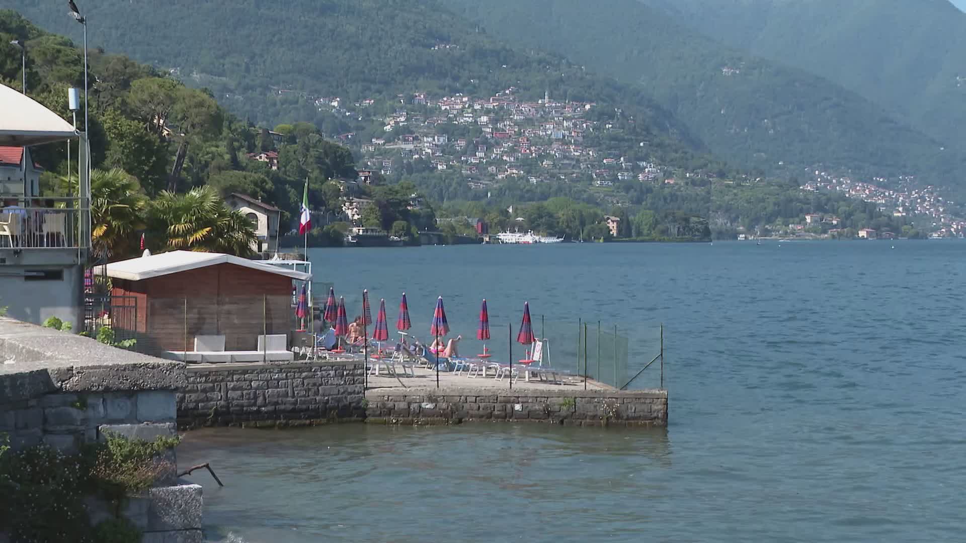 Doccia gelata per il lido di Villa Olmo: boe di sicurezza rimosse, niente più bagno nel lago