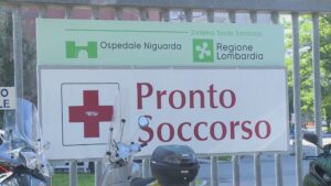 Incidente tra un’auto e una moto a Carbonate, gravissimo 18enne