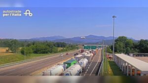 Festa in Svizzera, riapre la dogana: code sulla A9 e sulla viabilità urbana