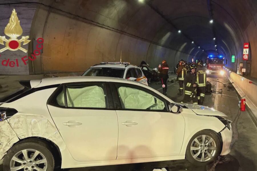Incidente con due morti in galleria a Pusiano, 8 anni al conducente del pick up