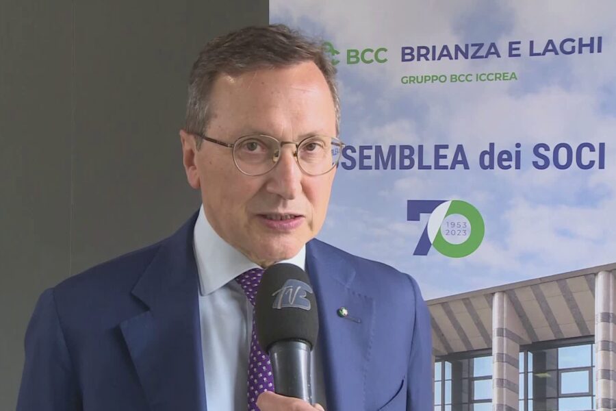 Rosa Camuna a Palazzo Lombardia: premiato il presidente delle BCC lombarde Alessandro Azzi