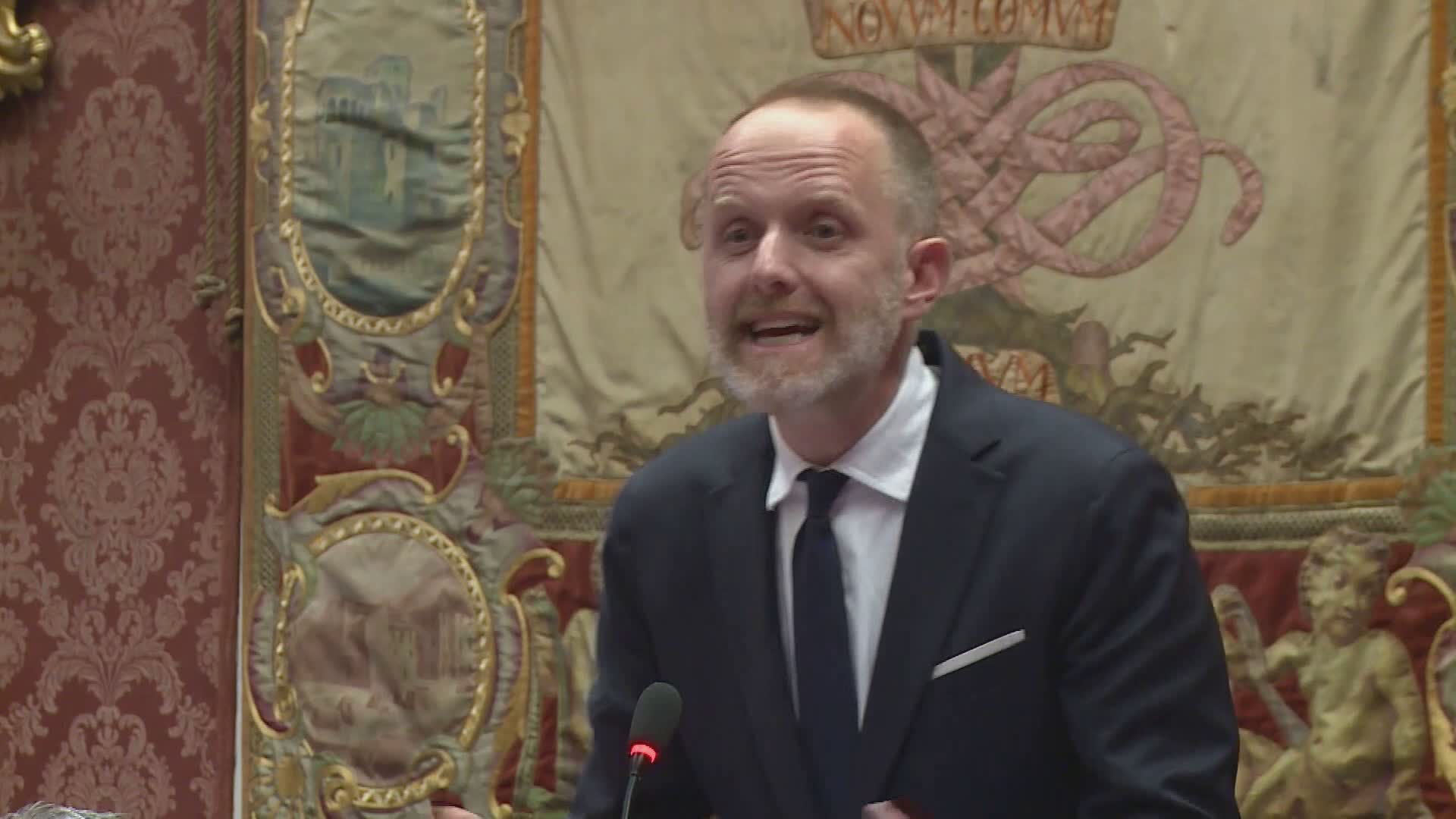 Elezioni Como 2027, il lavoro dei partiti. FdI: “Serve un politico”. Pd: “Guardiamo al campo largo”