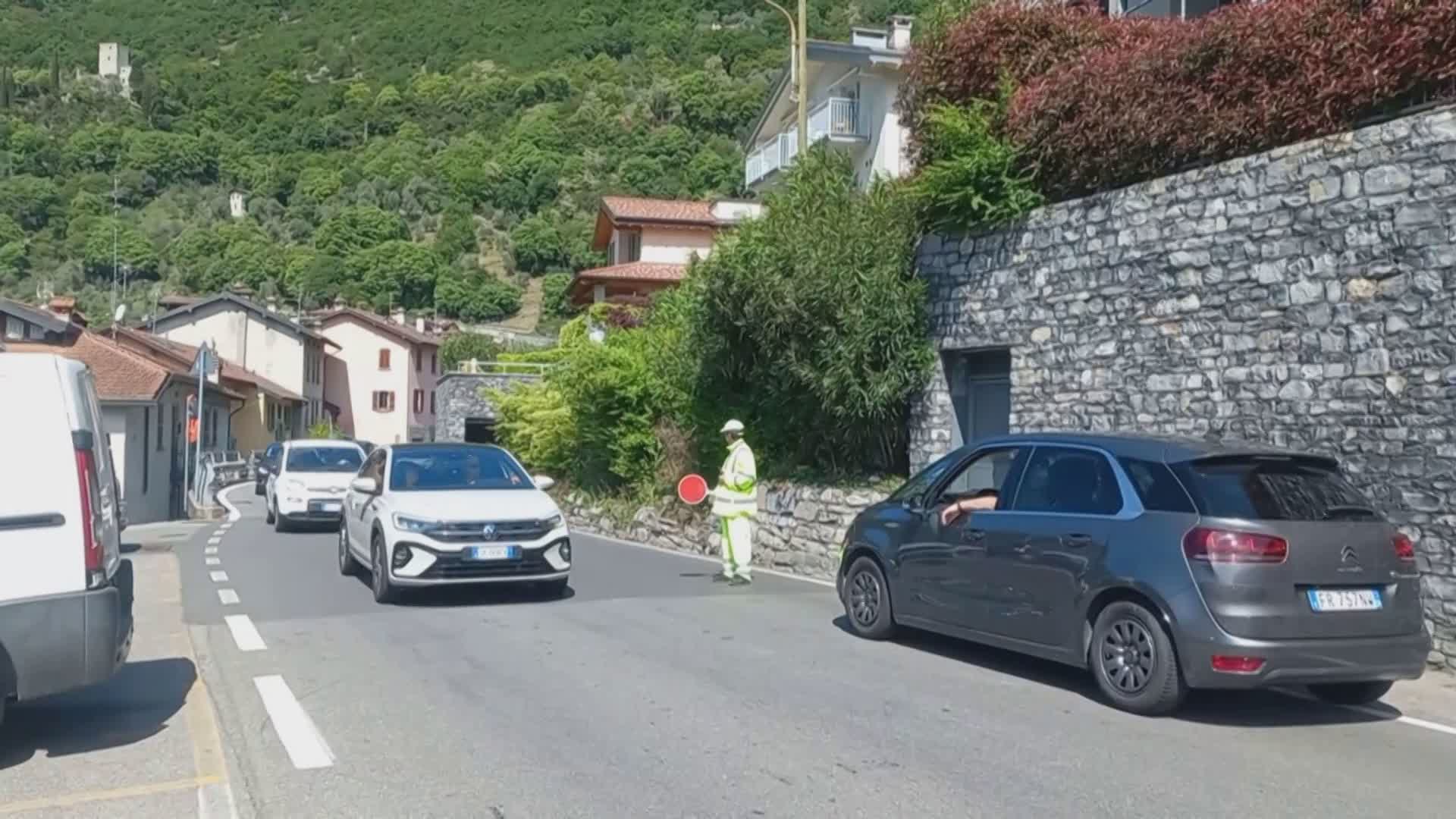 Regina, Lariana, A9. Solito caos nel giorno di festa