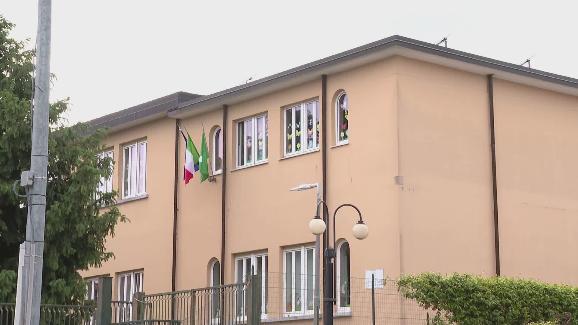 Scuola Rodari di Fino Mornasco, sabato la manifestazione contro la chiusura del plesso