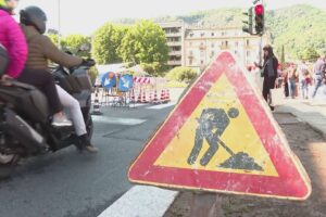 Voragine sul Lungolago di Como, martedì il sopralluogo della Regione per valutare il danno