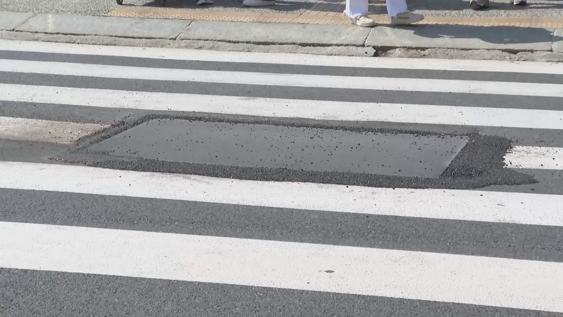 Voragine sul Lungolago di Como, martedì il sopralluogo della Regione per valutare il danno