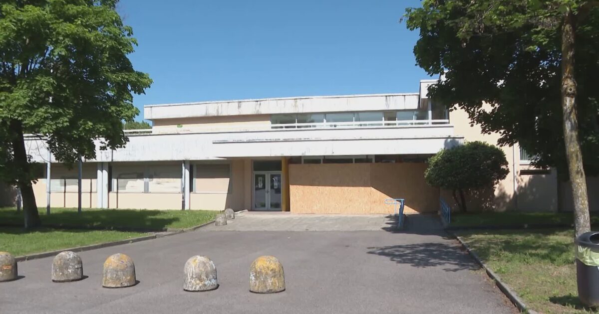 9240 Muggio ragazzini nella piscina abbandonata. Denunciati due 16enni 1778339916