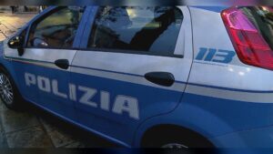 Schiaffeggiata in strada per un debito da 20 euro. Denunciato 53enne