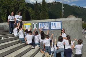 Scuola Corridoni, l’evento degli studenti per conoscere il quartiere. Molteni: “Un collante per la c