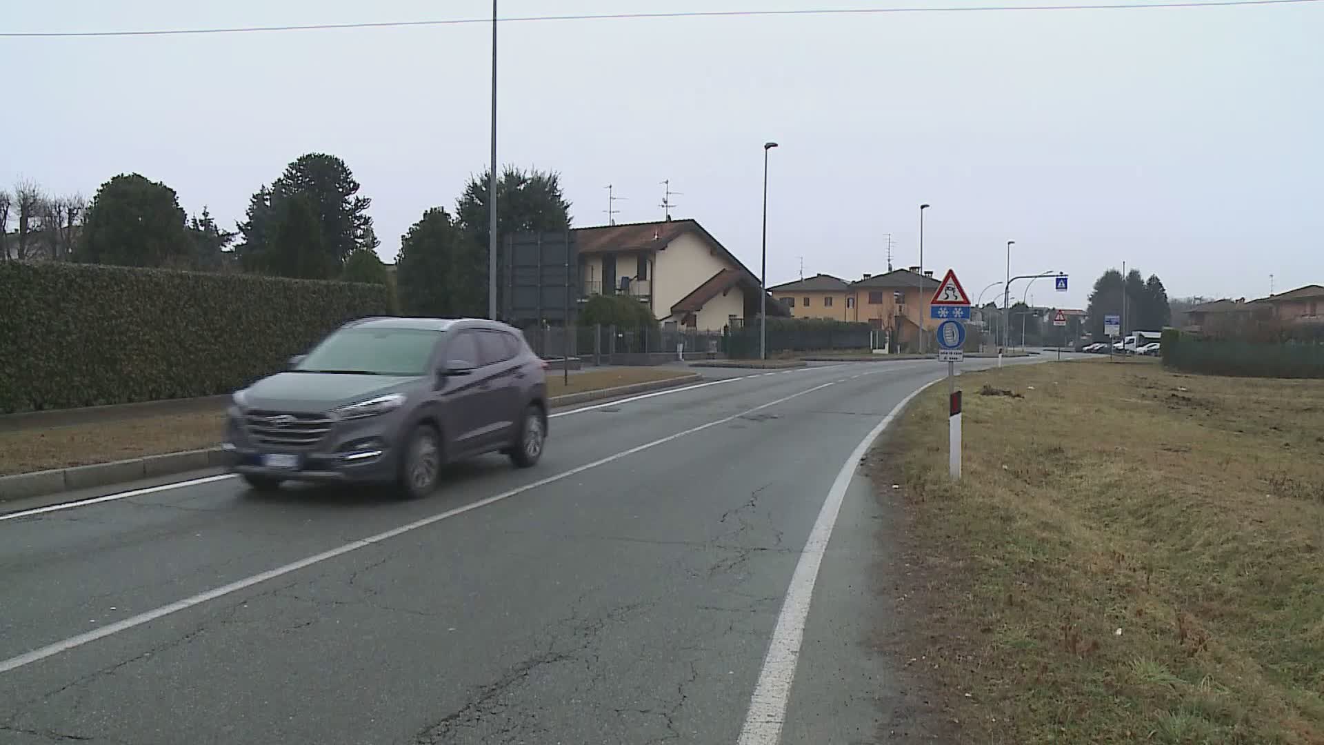 Rapina al Synlab di Luisago, bandito solitario minaccia la dipendente e fugge con i soldi