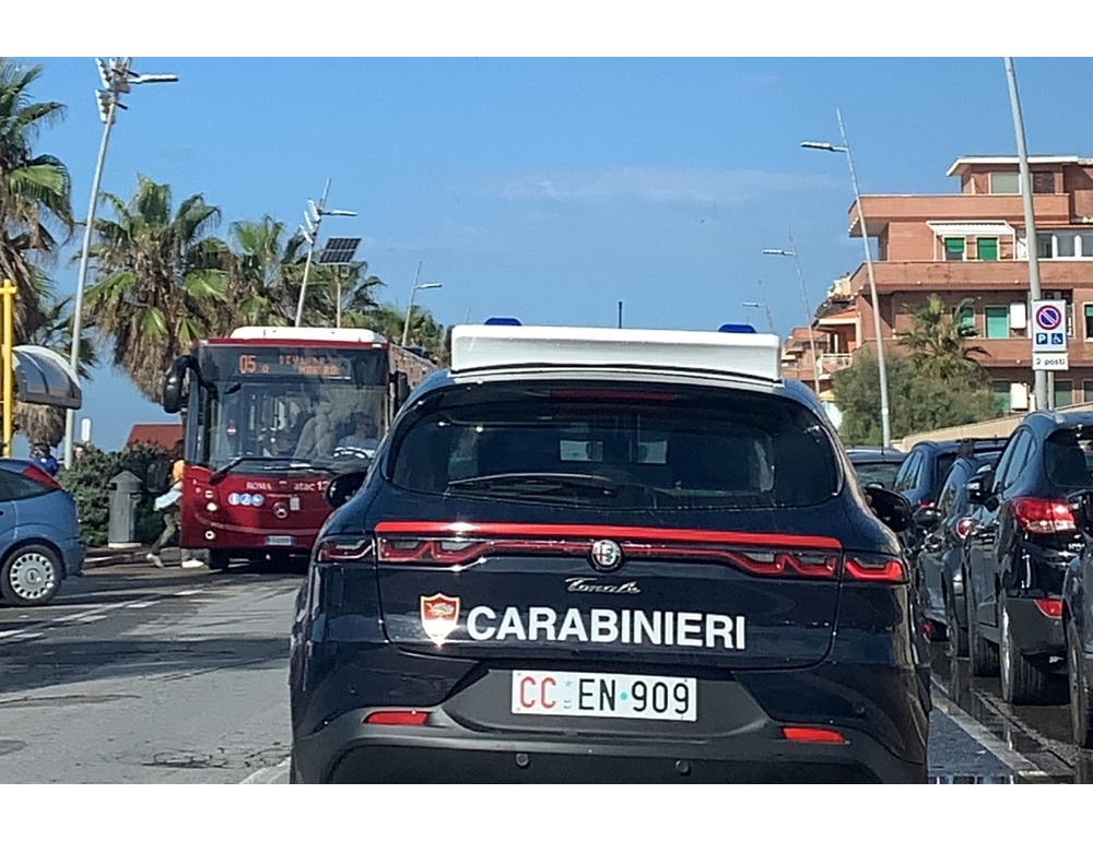 Accoltellato dalla compagna durante una lite, è grave