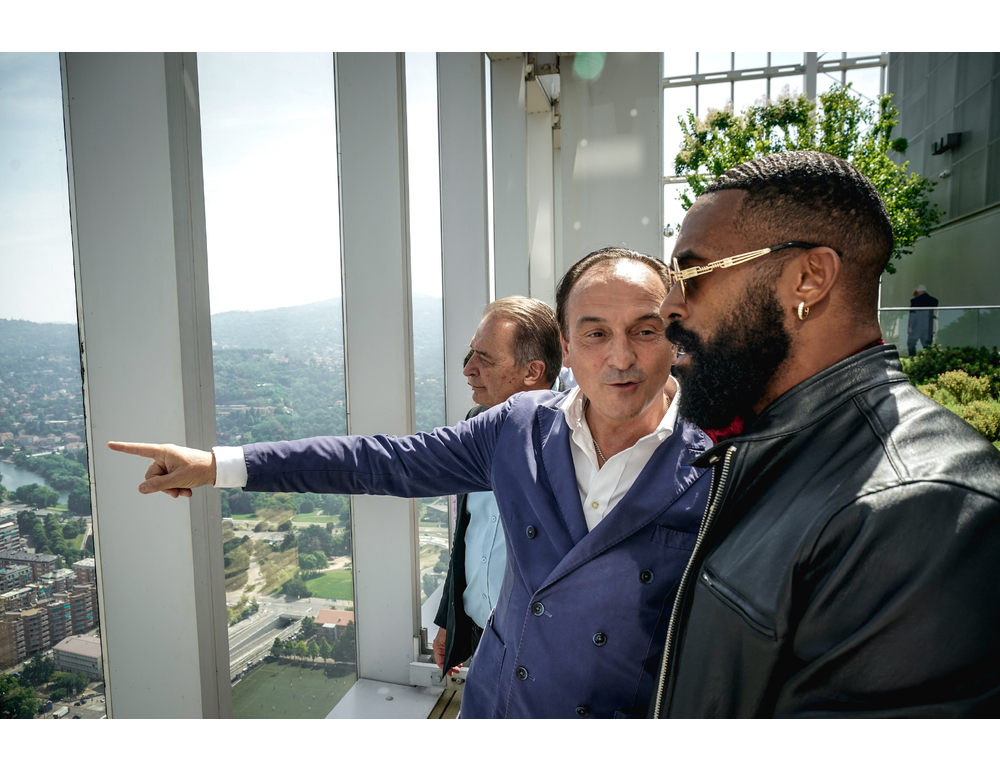 Al Grattacielo Piemonte la superstar del wrestling Montez Ford