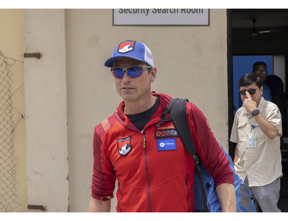 ‘Alpinista britannico scala Everest 20 volte’, record per un non nepalese