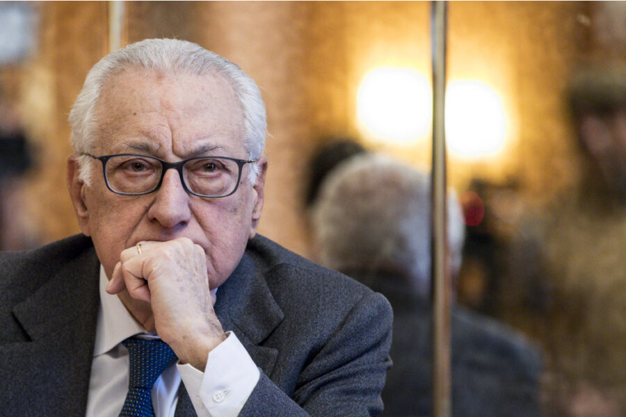 'Un galantuomo delle istituzioni e riferimento per intere generazioni'