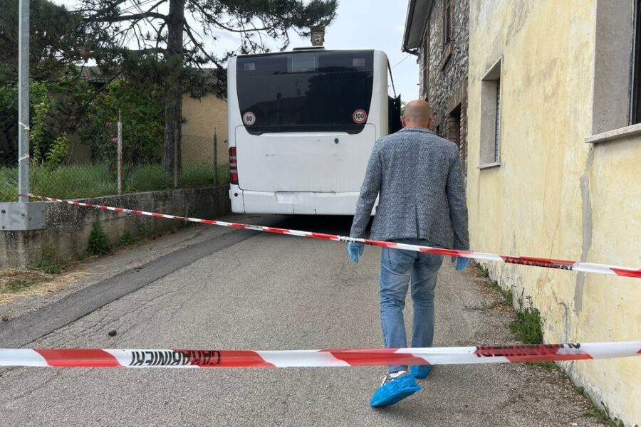 La donna ancora ricoverata in gravi condizioni all'ospedale di Terni