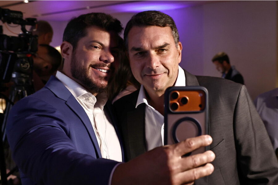 Il senatore a Miami incontra imprenditori e il fratello Eduardo