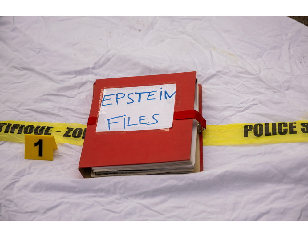 Caso Epstein, una decina di nuove vittime si presentano alla Procura di Parigi