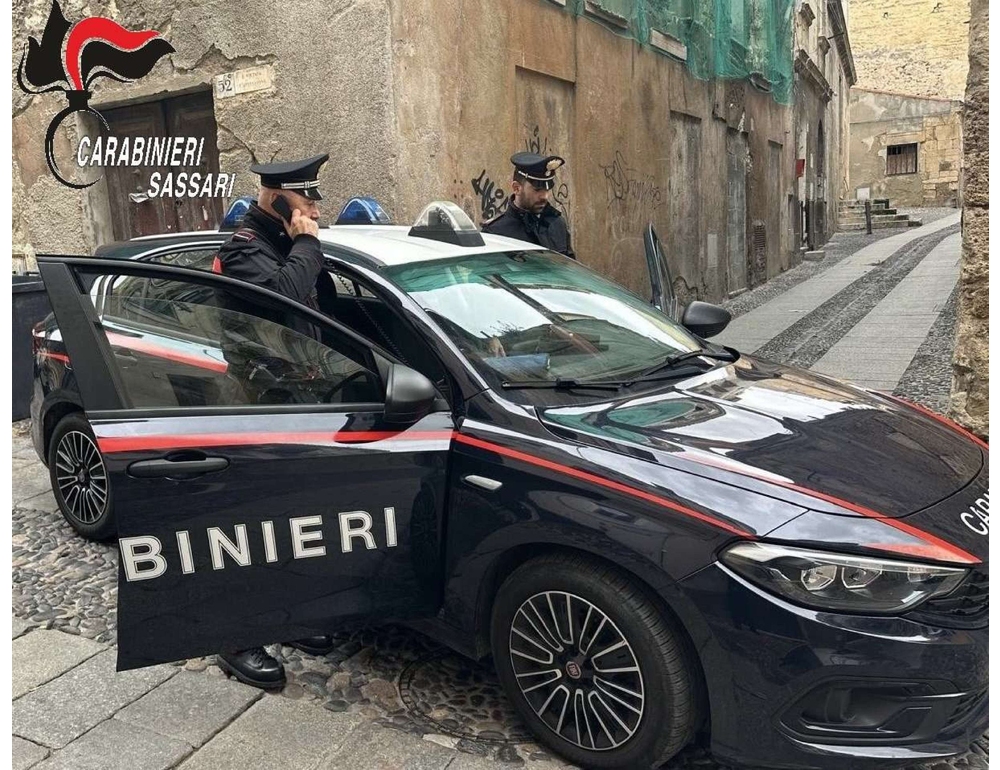 Coppia ricercata dal 2023 per tratta di esseri umani arrestata a Sassari