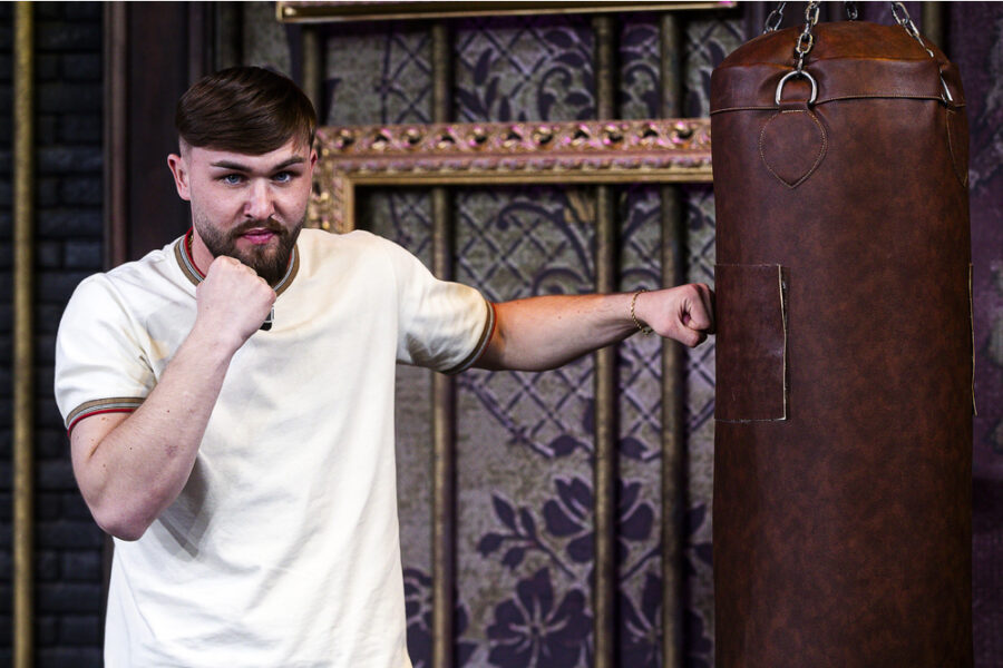 Artem Tkachuk interpreta Pino 'o pazzo' nella serie tv