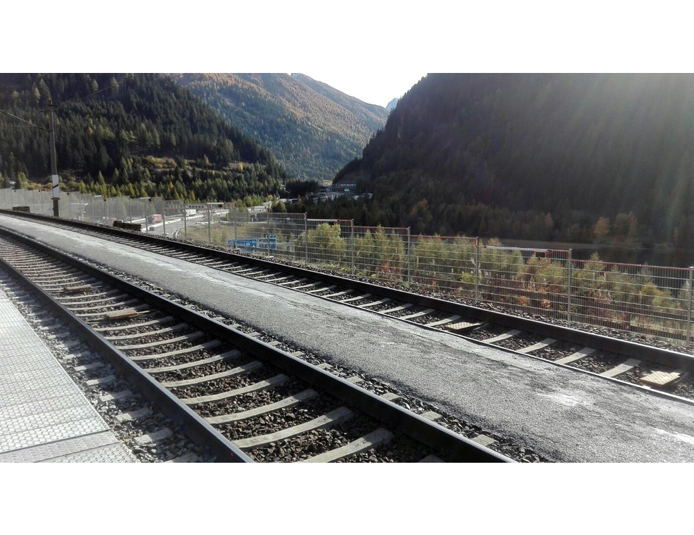 Danneggiata la linea ferroviaria del Brennero, ritardi dei treni di oltre un’ora