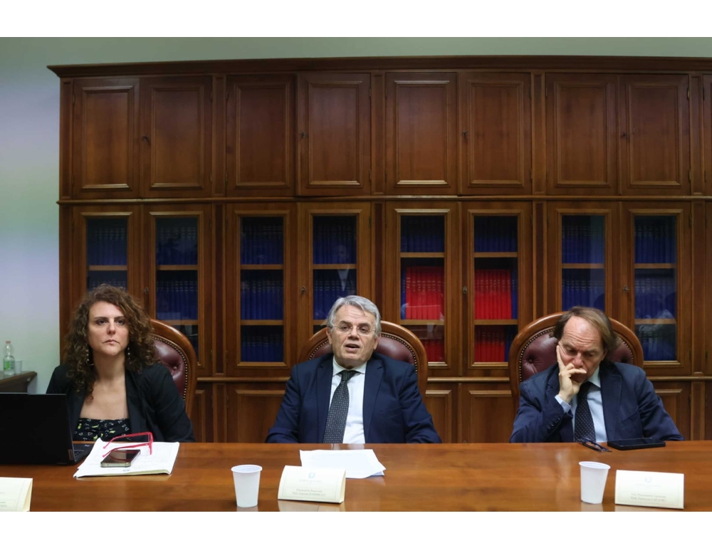 ‘Danno erariale da 23 milioni’, Corte dei conti cita in giudizio de Magistris