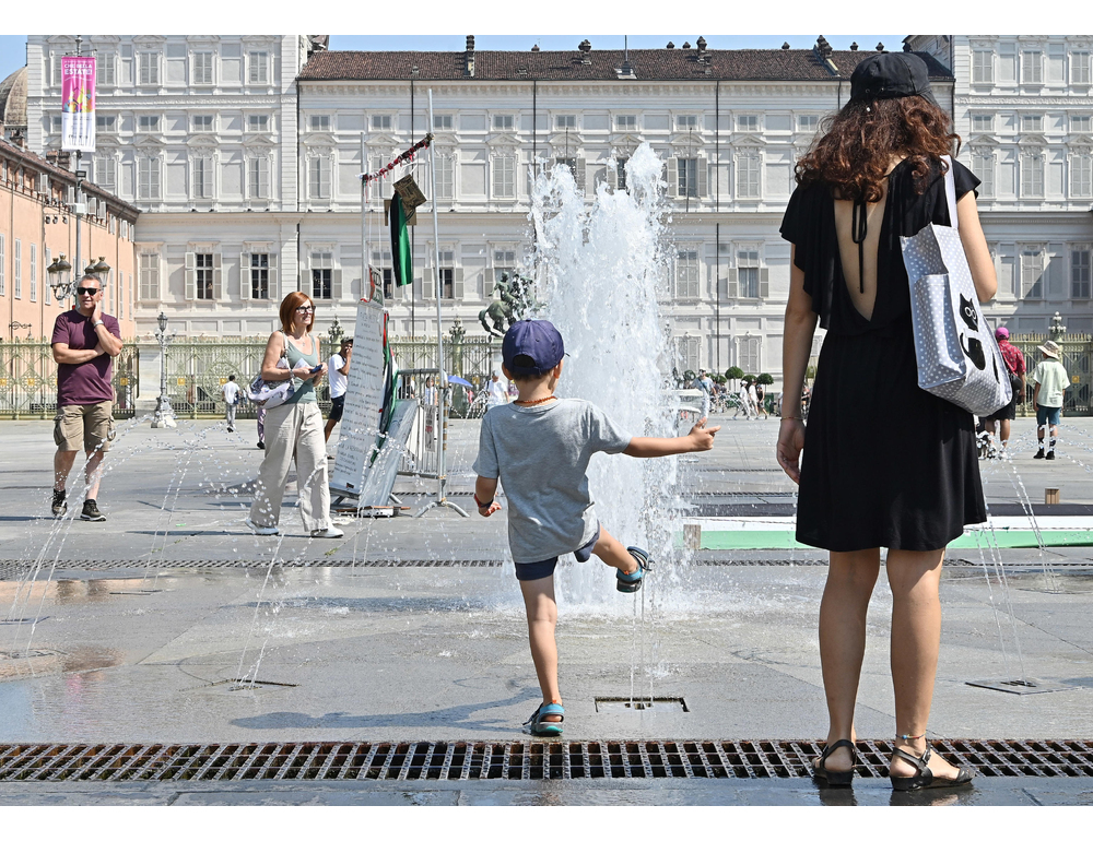 Domani a Torino una giornata da bollino rosso con 37 gradi percepiti