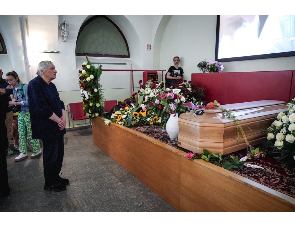 Don Ciotti, ‘Carlin ha sempre servito la sacralità del cibo e della vita