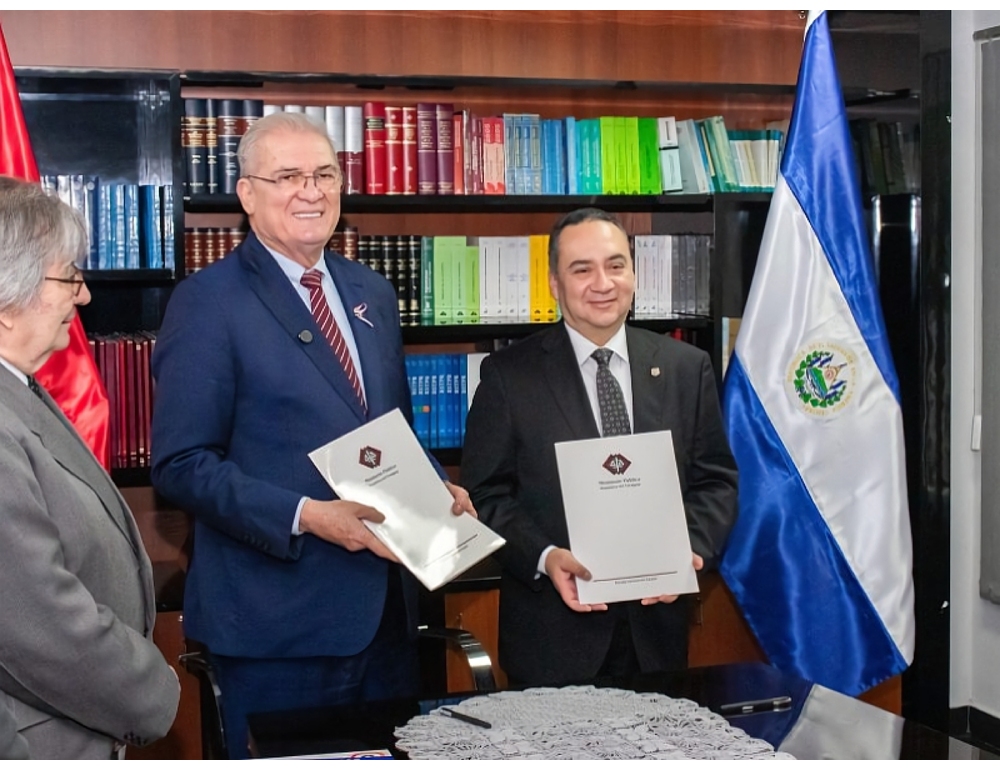El Salvador e Paraguay siglano accordo contro il crimine