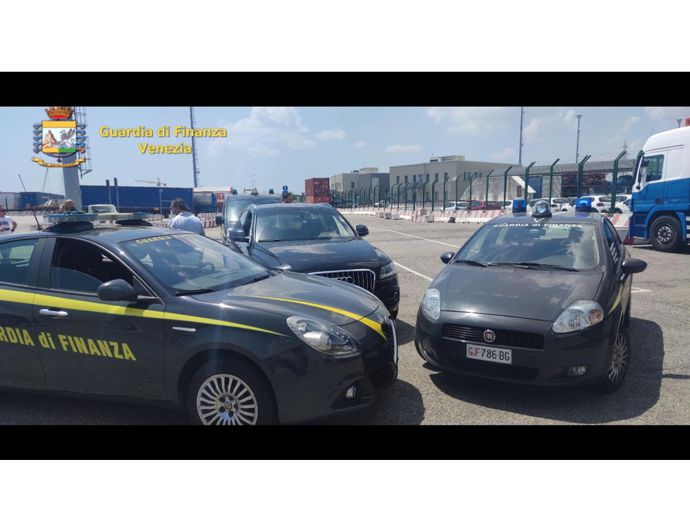 Frode e riciclaggio negli Emirati arabi, imprenditore arrestato a Venezia