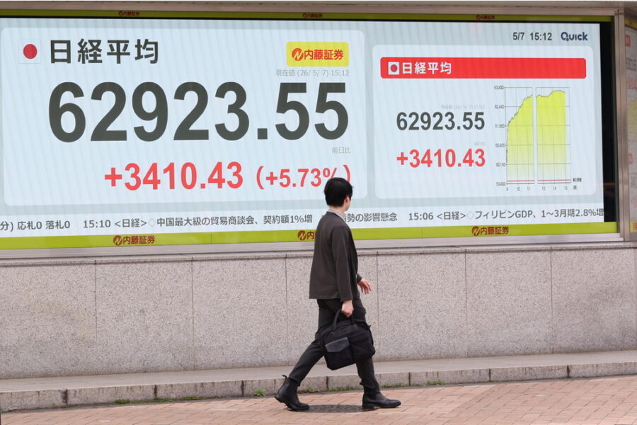 Economia in espansione prima delle tensioni in Medio Oriente e rialzo costi
