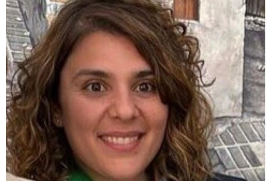E' figlia del fratello di Totò. Lo zio Silvio è stato 3 volte sindaco