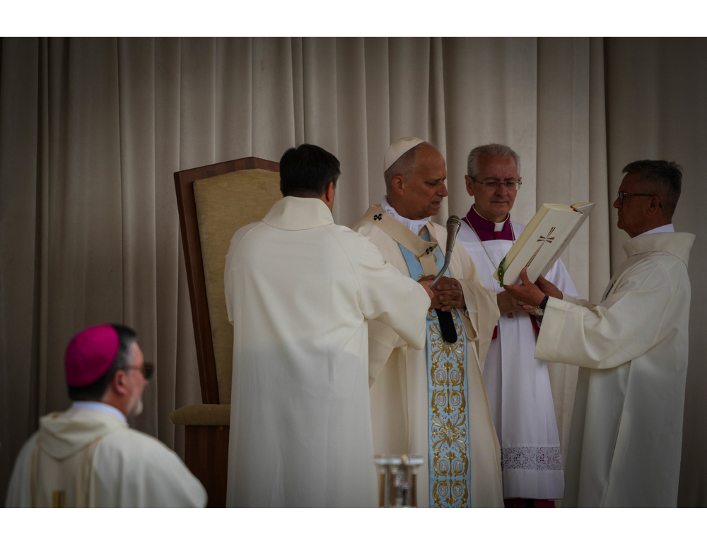 Il Papa nell’anniversario di pontificato, ‘io il primo benedetto’