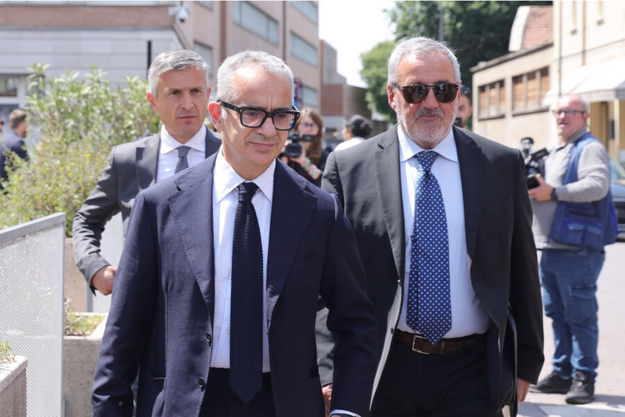 Inchiesta per corruzione e peculato