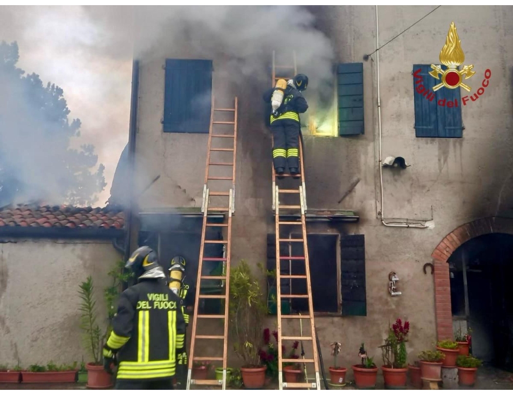 Incendio in casa, morta un’anziana nel Trevigiano